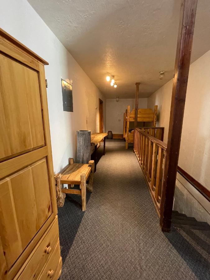لافا هوت سبرينغس Adventures Vacation Rentals المظهر الخارجي الصورة